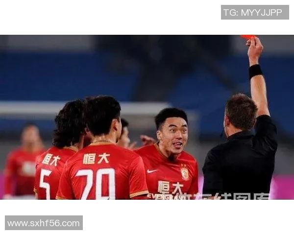 国安与恒大足球对决精彩纷呈谁能在这场巅峰之战中笑到最后