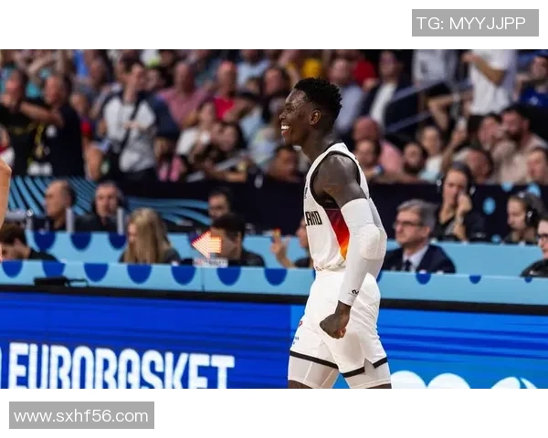 施罗德与路威的精彩对决谁能在NBA赛场上笑到最后